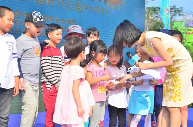 1665384318912896.jpg 1491904087872007501.jpg